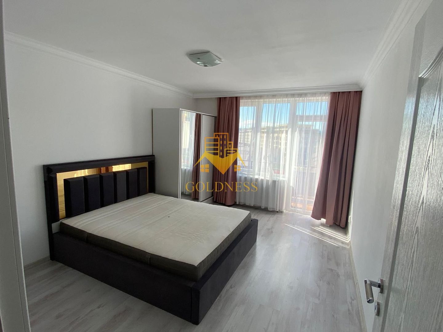 3 camere Modern, Parcare, Zona Tineretului, Somesului, Floresti — fotografia 1