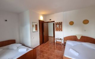 Eforie Nord (COD 02) - Hotel 26 camere 2 apartamente - Poză 9