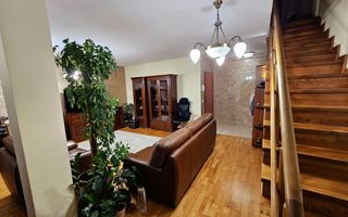 Apartament 3 Camere Zona Cetate, cu Scara Interioara - Poză 8