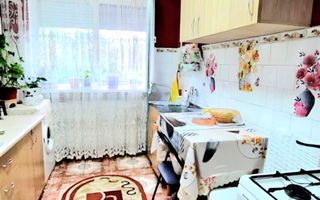 Apartament 3 camere 58mp in zona Tatarasi - Poză 3