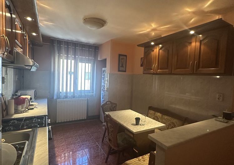 Dambovita | 2 Camere | Etaj Intermediar | Bloc Izolat - Poză 1