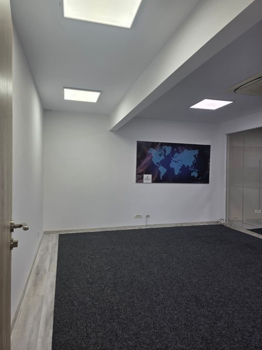 B-dul Mamaia - zona Delfinariu | Spațiu ideal pentru birou | 80mp - Poză 4
