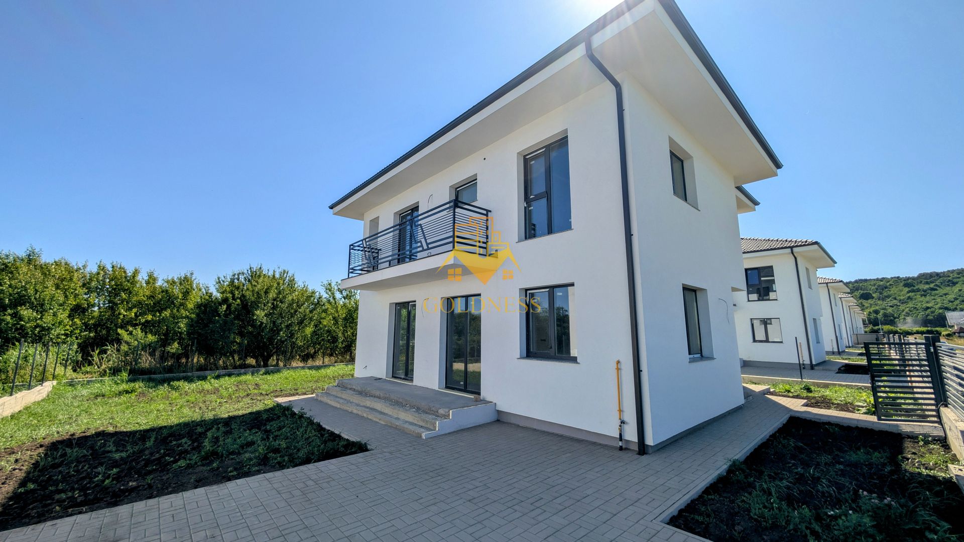Casa Individuala, Jucu de Mijloc, 4 camere, 3 Bai, Terasa, 146 mp - Poză 1