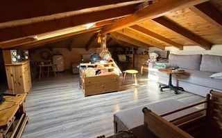 Apartament  cu 2 camere si pod amenajat Giroc - Poză 9