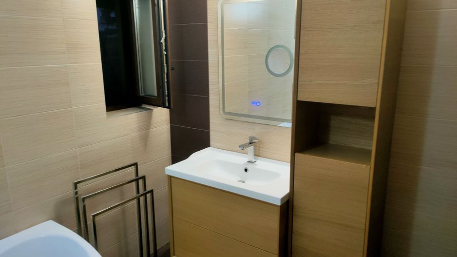 Apartament 3 camere, terasă, balcon închis, parcare - Poză 8