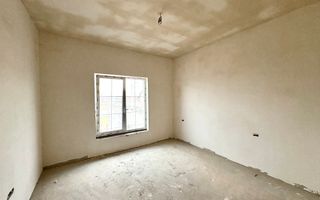 Duplex cu 4 camere, despărțit prin CARPORT | Mosnita Noua | HORNBACH - Poză 6