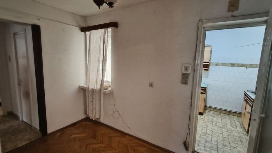 Apartament 3 camere ultracentral – Etaj 1 – 69 mp –Târgu Jiu - Poză 16