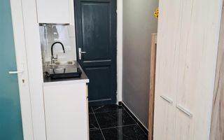 Garsoniera complet renovata zona Rogerius - Poză 4