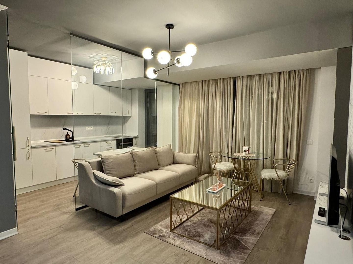 Inchiriere Studio Dublu Cloud 9 Residence - Poză 3