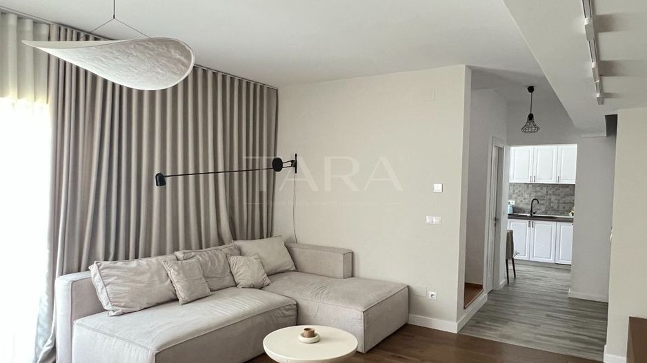 Casă deosebită, mobilată complet, liniște și acces rapid la oraș - Poză 1