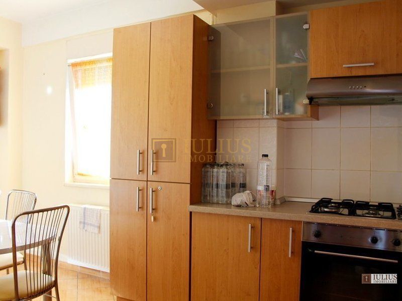 4 camere decomandat + loc de parcare privat in bloc nou. Str Nicolae Table - Poză 5