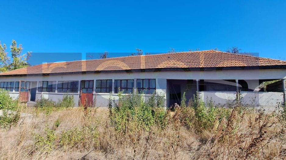 VANZARE CASA + TEREN 1650 MP | COMUNA PERETU | DESCHIDERE 32 M STRADAL - Poză 1