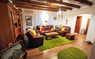 Casă spațioasă și elegantă în Dămăroaia- Jiului- Izbiceni- Comision 0% - Poză 22