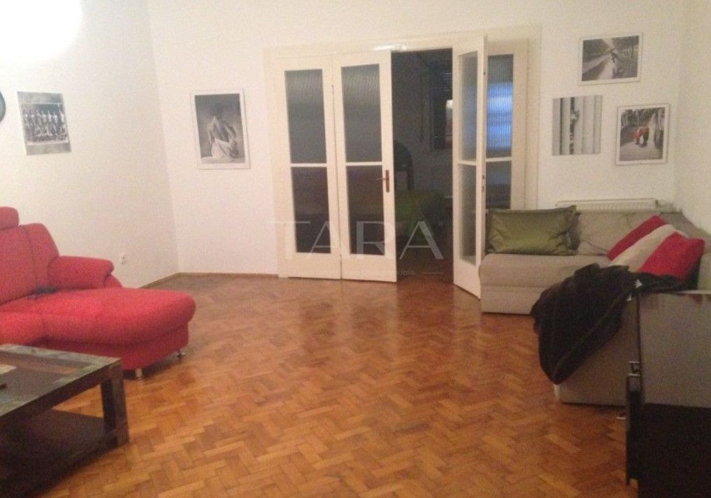 Apartament unic, Ultracentral, curte interioară – zona Casa de Cultura - Poză 1