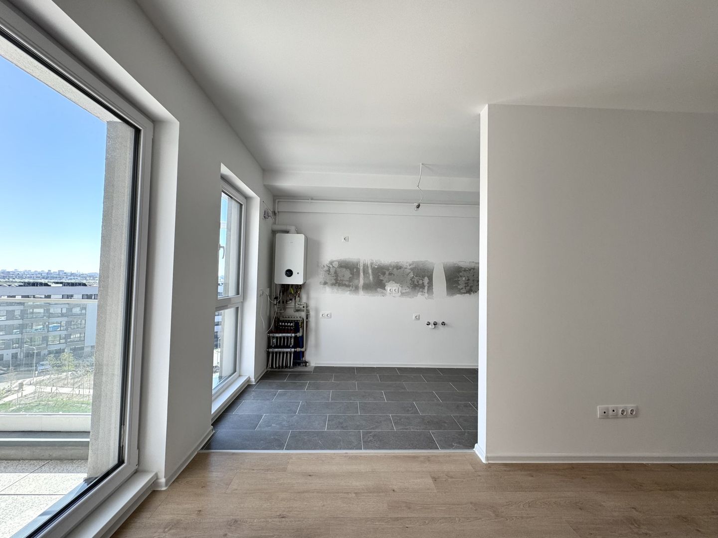 3 camere 75 mp SU + Balcon 8mp - Verdere curte interioară - Poză 4