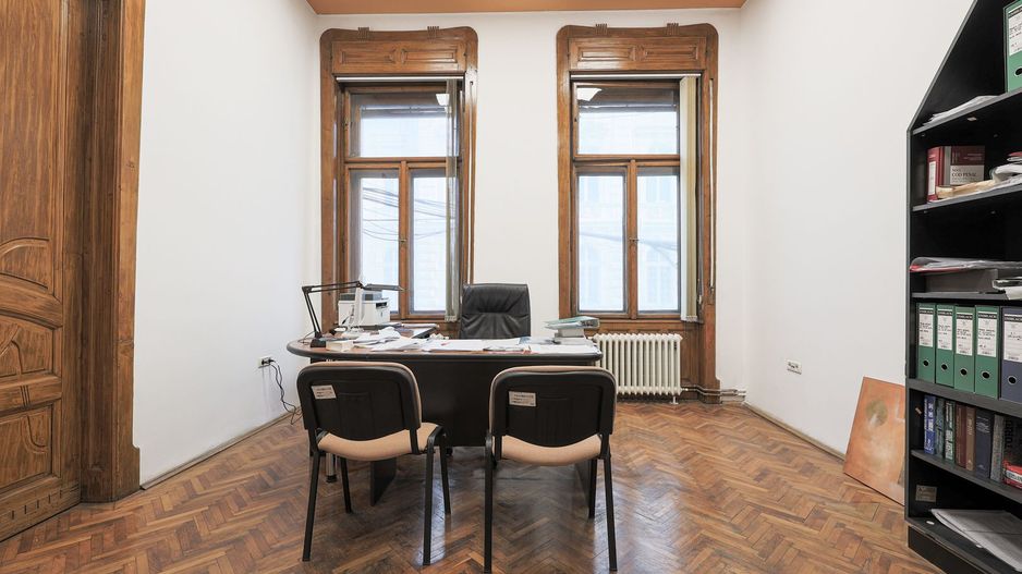 Apartament 6 camere cu potențial de birou în Palatul Kovacs - Poză 9