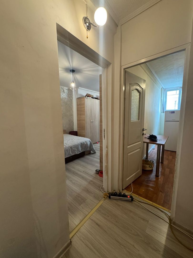 PROPRIETATE INTERBELICA 4 CAMERE+ GARSONIERA + BOXE || PIATA VICTORIEI - Poză 24