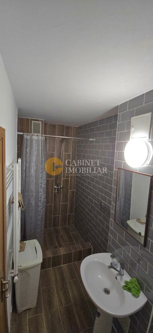 Închiriez apartament 2 camere – Bd. Independenței, zonă centrală - Poză 7
