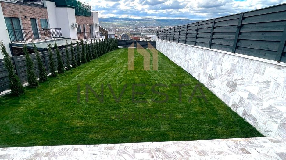 Casa moderna cu priveliste asupra orasului, terasa cu jacuzzi, Iris - Poză 4