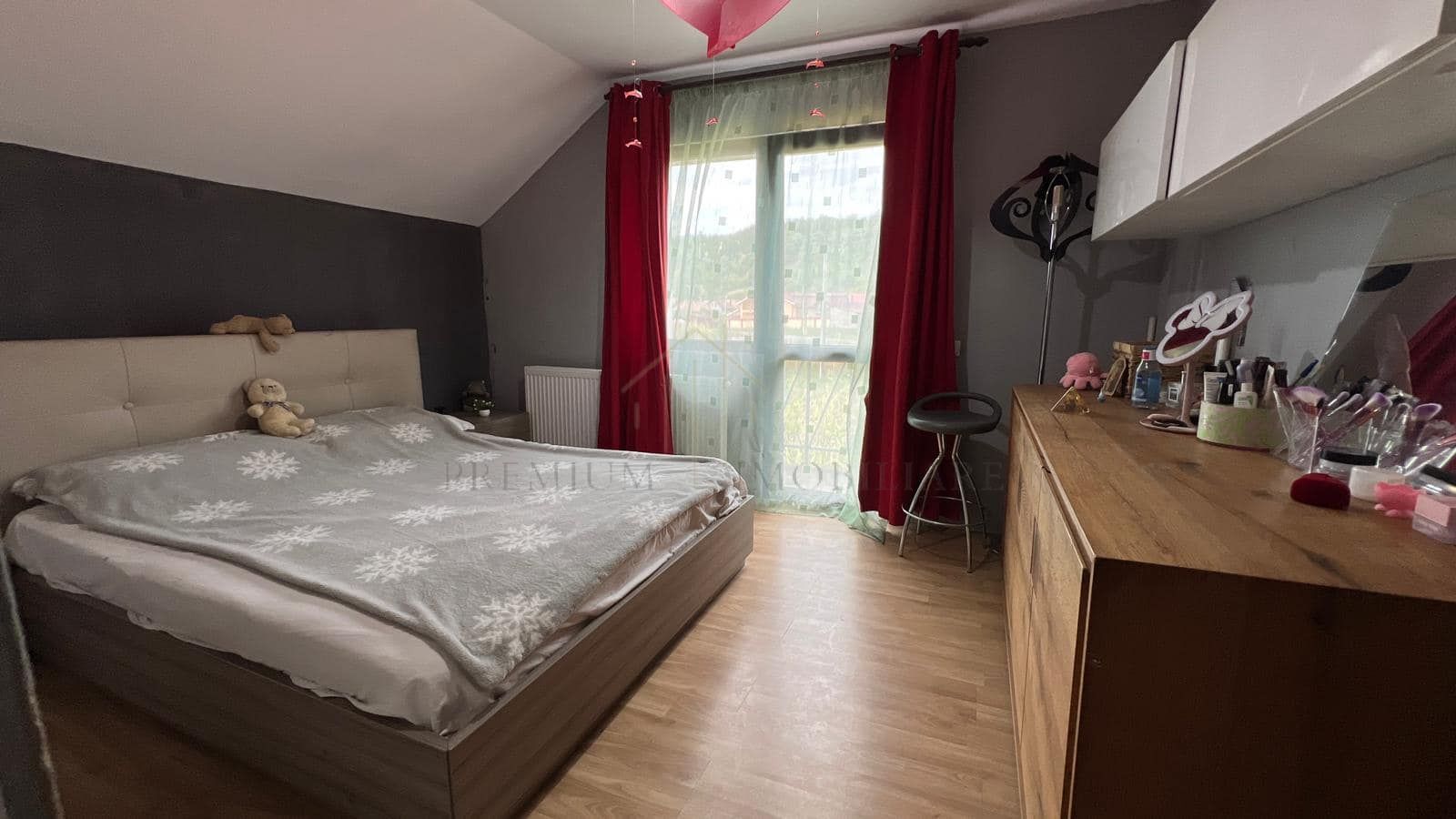 Casa de Vanzare la 10 km de Onesti - Poză 6