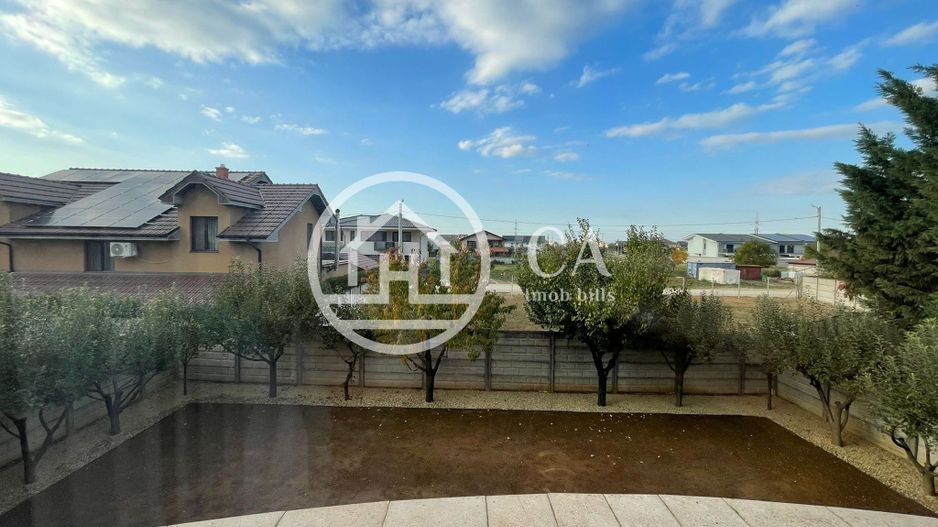 Casa de închiriat  Duplex cu 10 camere în Sanmartin, Oradea - Poză 31