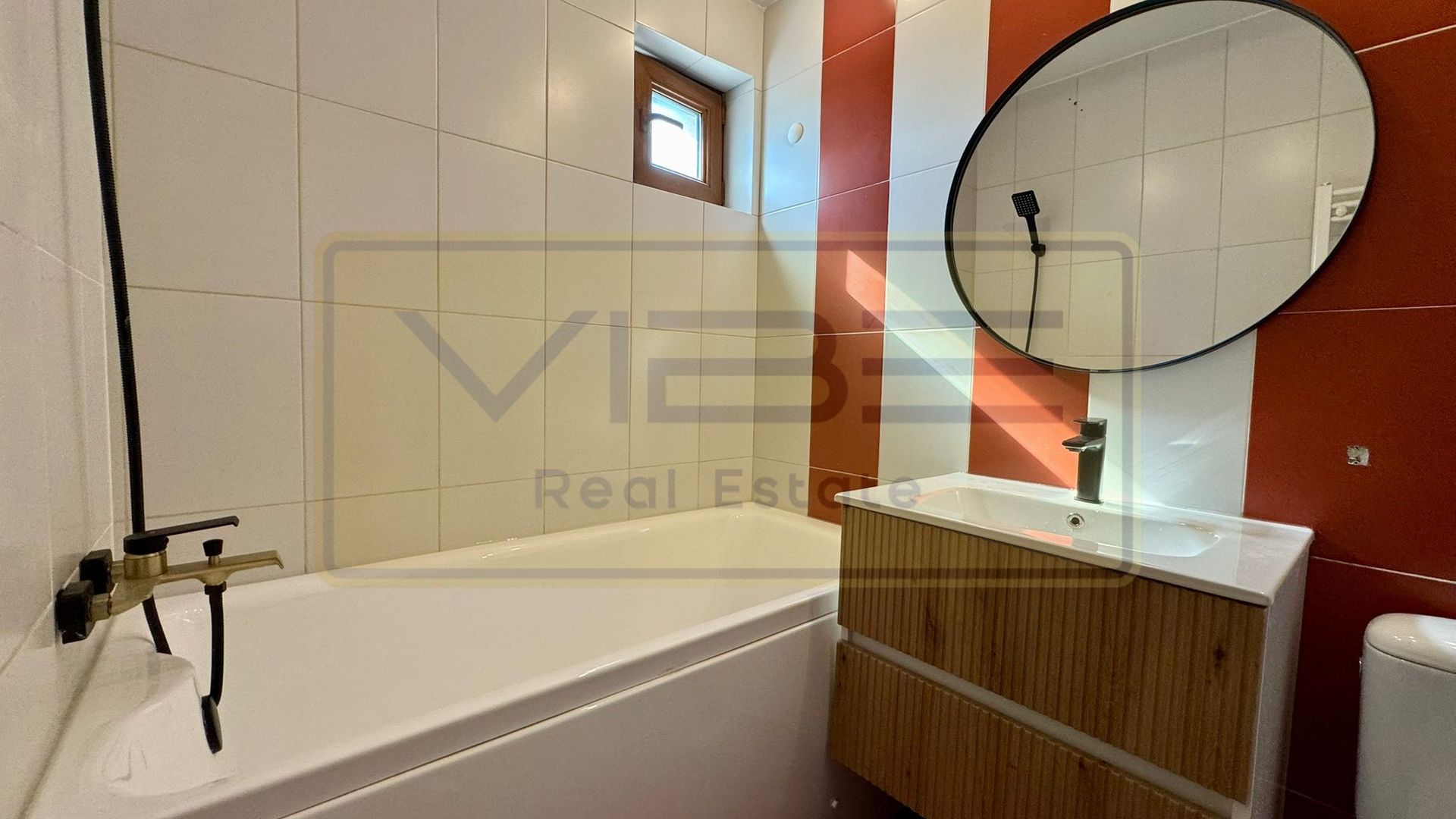 Apartament 3 camere decomandat Podu Ros  Piata Nicolina - Poză 22