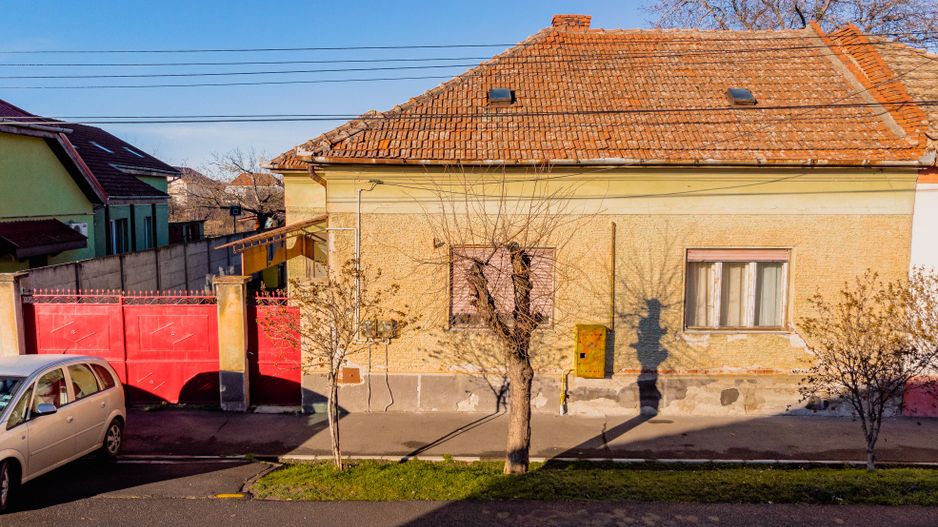 Casă cu teren generos în Pârneava - Poză 7