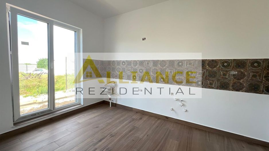 CASA PARTER-4 CAMERE- TEREN 450 MP-STR.MIORITA - Poză 11