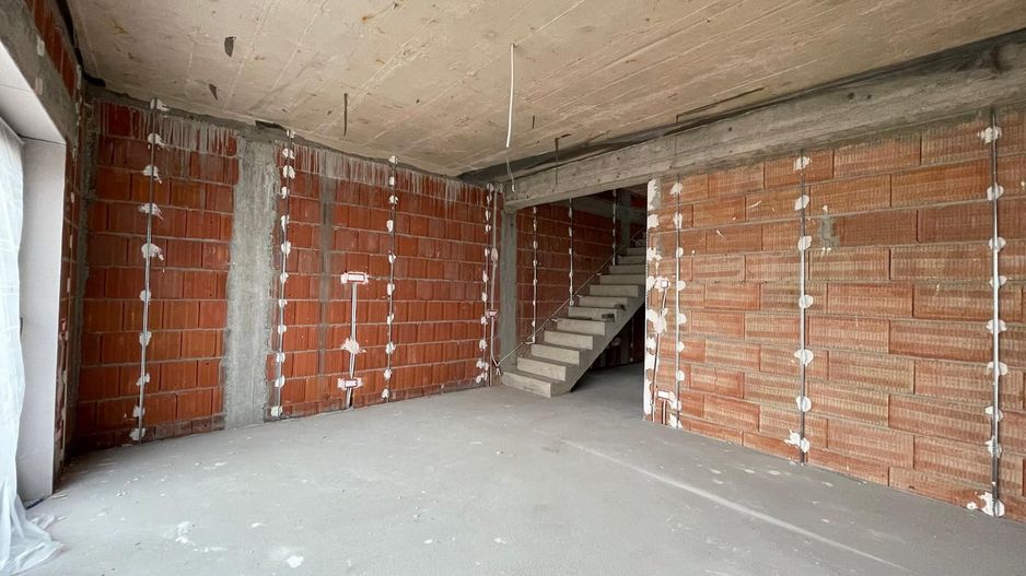 Duplex spatios - 4 camere - Mosnita Noua - Poză 1