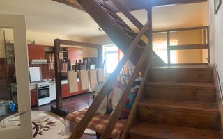 Casă în centrul Cisnădioarei cu 243mp de locuit și teren de 936mp - Poză 15