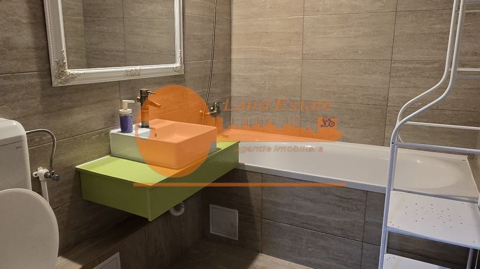 Apartament cu 4 camere in zona Lacul Tei - Bloc Reabilitat - Poză 23