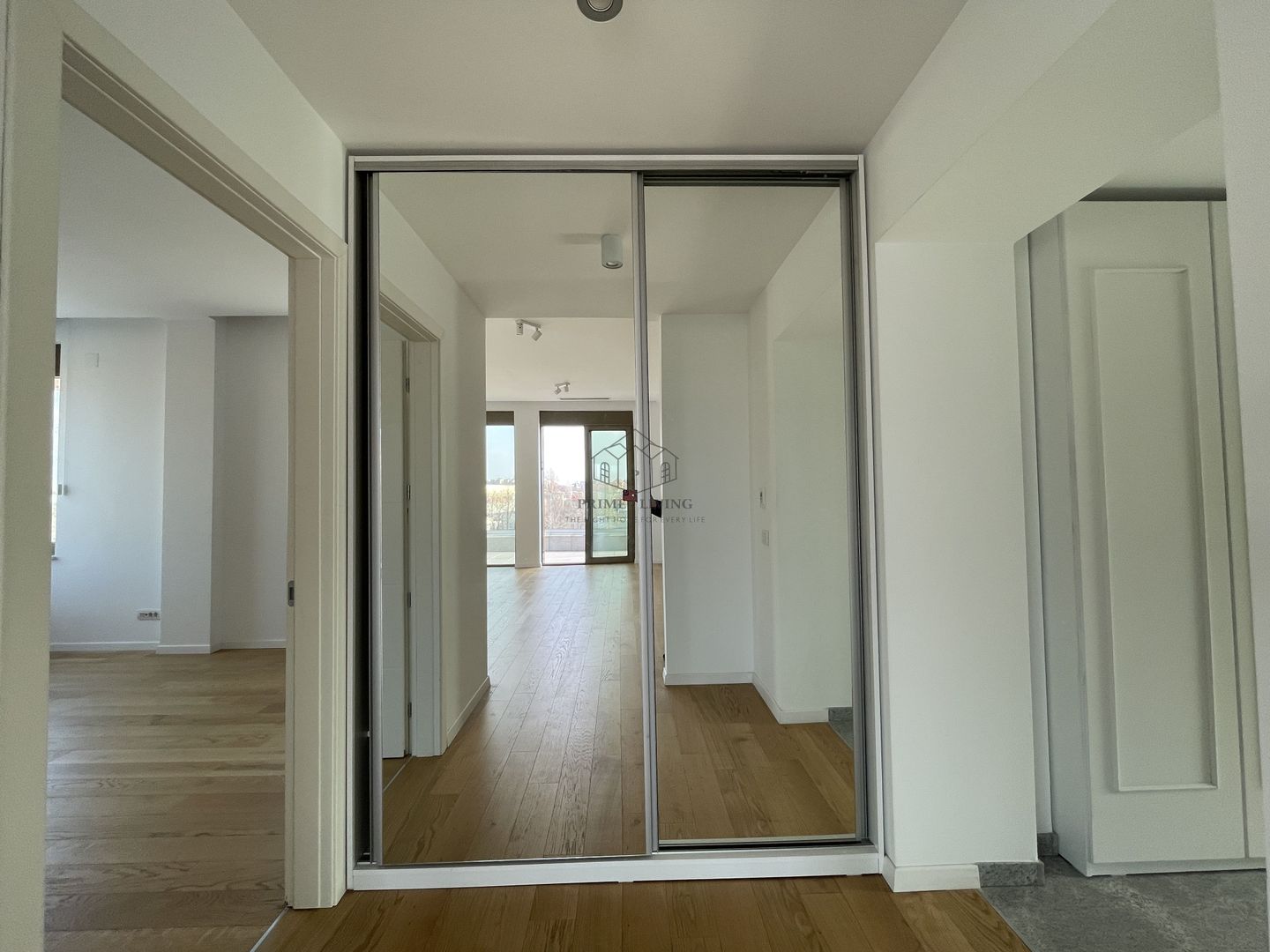 PENTHOUSE SUPERB CU 2 CAMERE DE 100 MP IN INIMA DOROBANTI CAPITALE - Poză 14