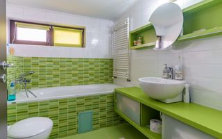 Vilă modernă, cu grădină superbă – ideală pentru o familie! - Poză 13