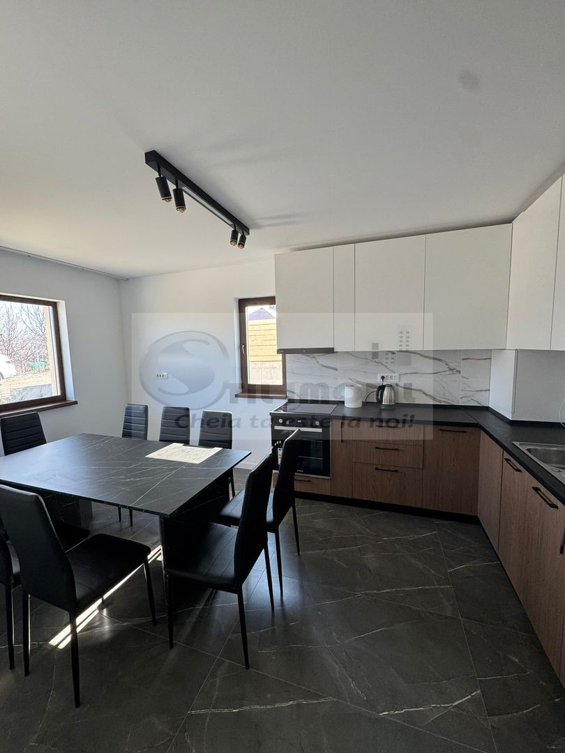 Casa moderna si spatioasa cu 4 camere si curte - zona Horpaz - 890€ - Poză 8