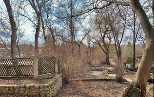 VILA INDIVIDUALA  - 18sqm  LAKEFRONT - 4000sqm land -