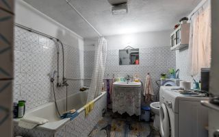 Casa 3 camere, bucatarie si baie, in zona centrala din Chisineu-Cris - Poză 10