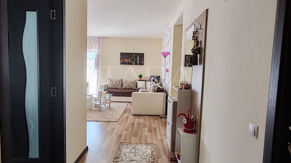 Apartament cu 3 camere, 81 mp, 2 balcoane de 18 mp, zona Panemar. - Poză 4