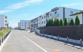 Ghimbav, intrare dinspre Brasov, apartament 3 camere mobilat, 135000 euro - Poză 1