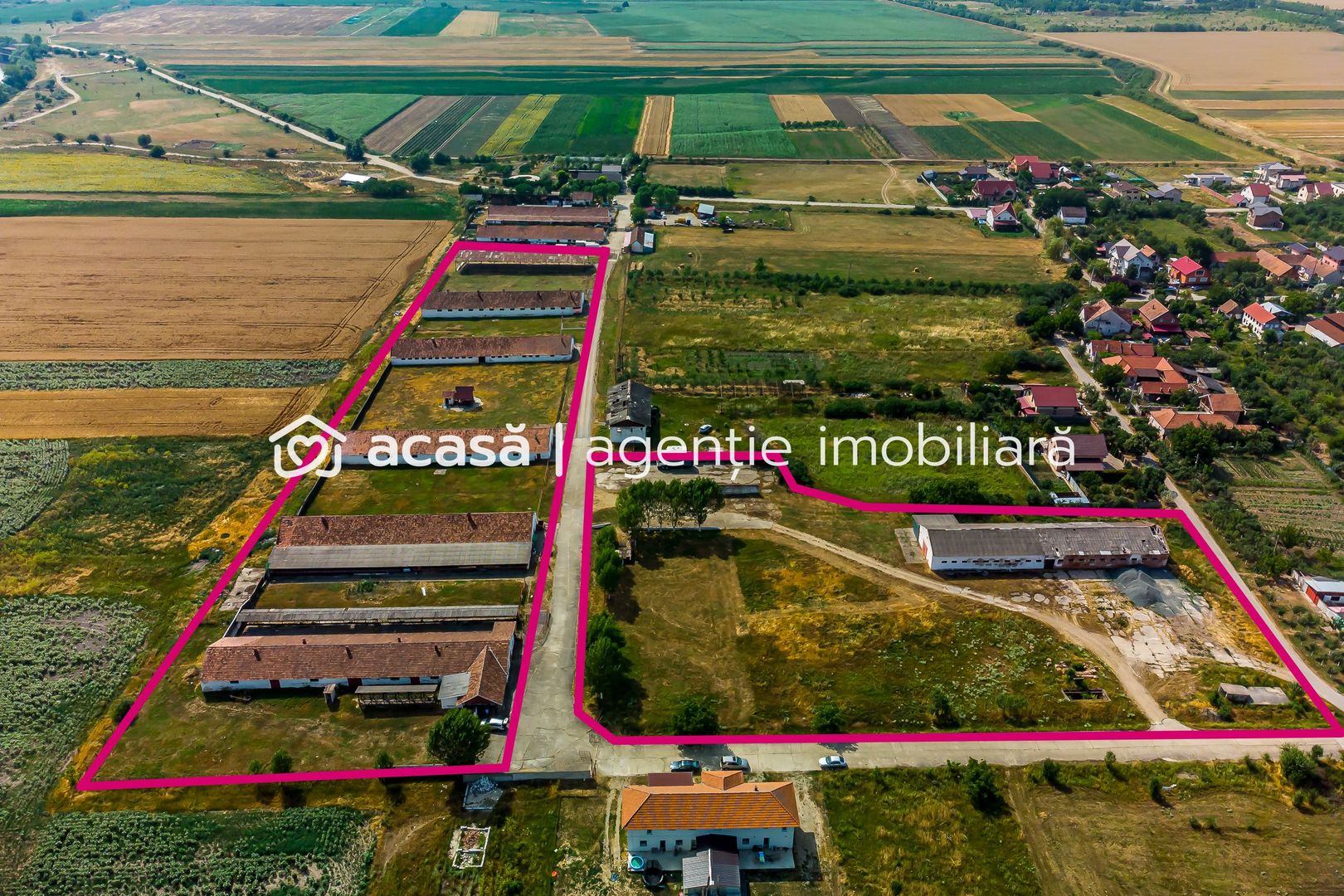 Fermă Mândruloc 2,5 ha - Poză 10
