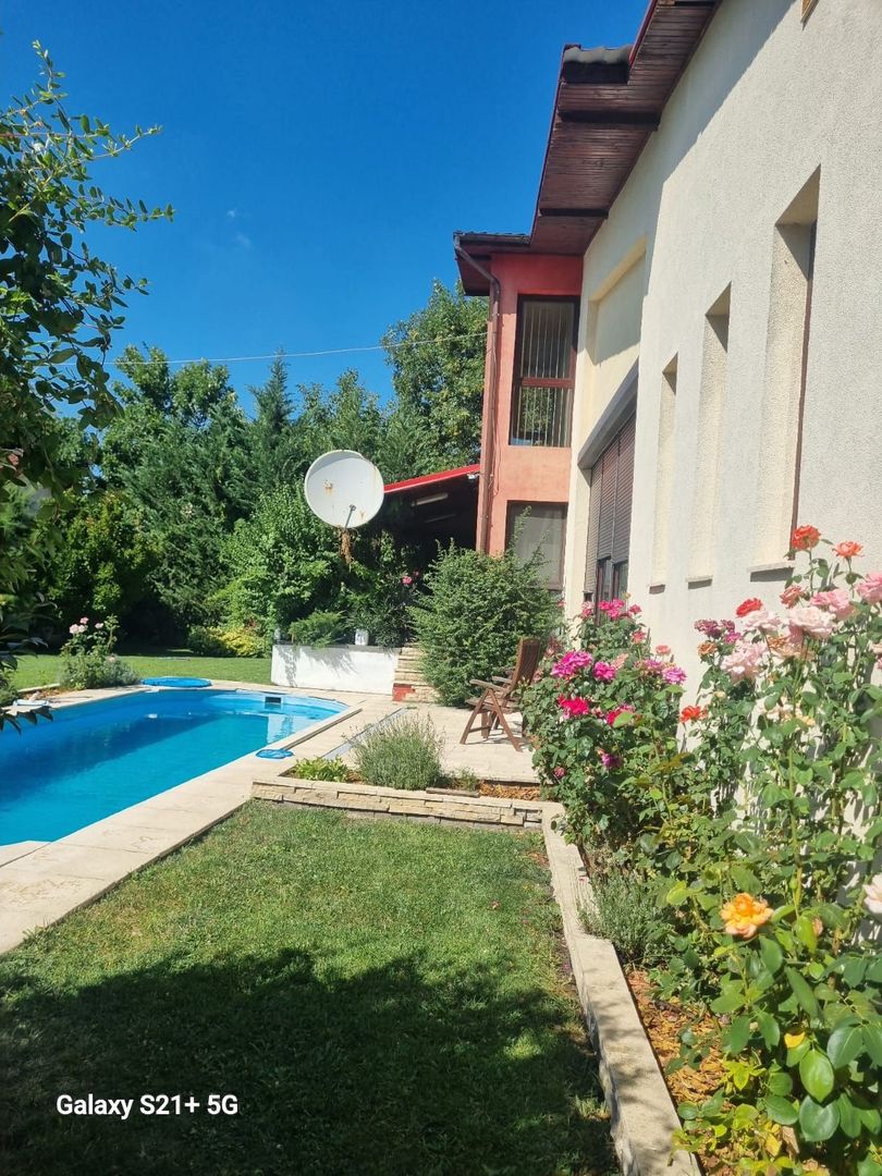Vilă cu 4 camere de închiriat în zona Braytim cu piscina - Poză 24