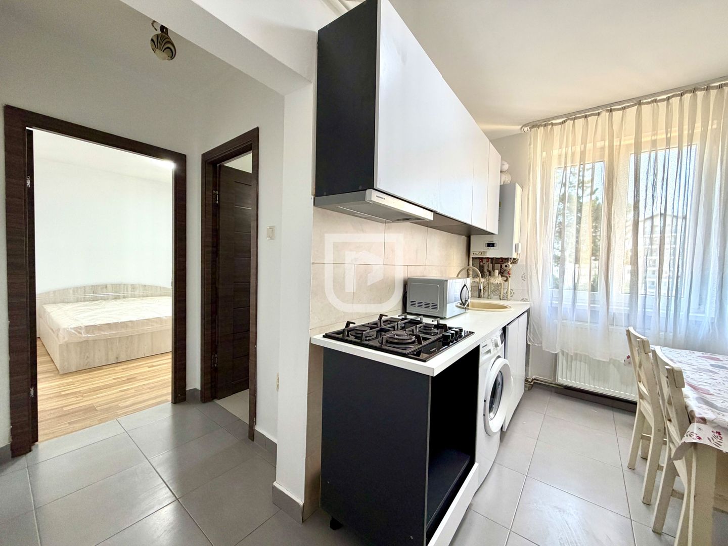 Apartament 2 camere, renovat, ultracentral, strada Marly - Poză 6