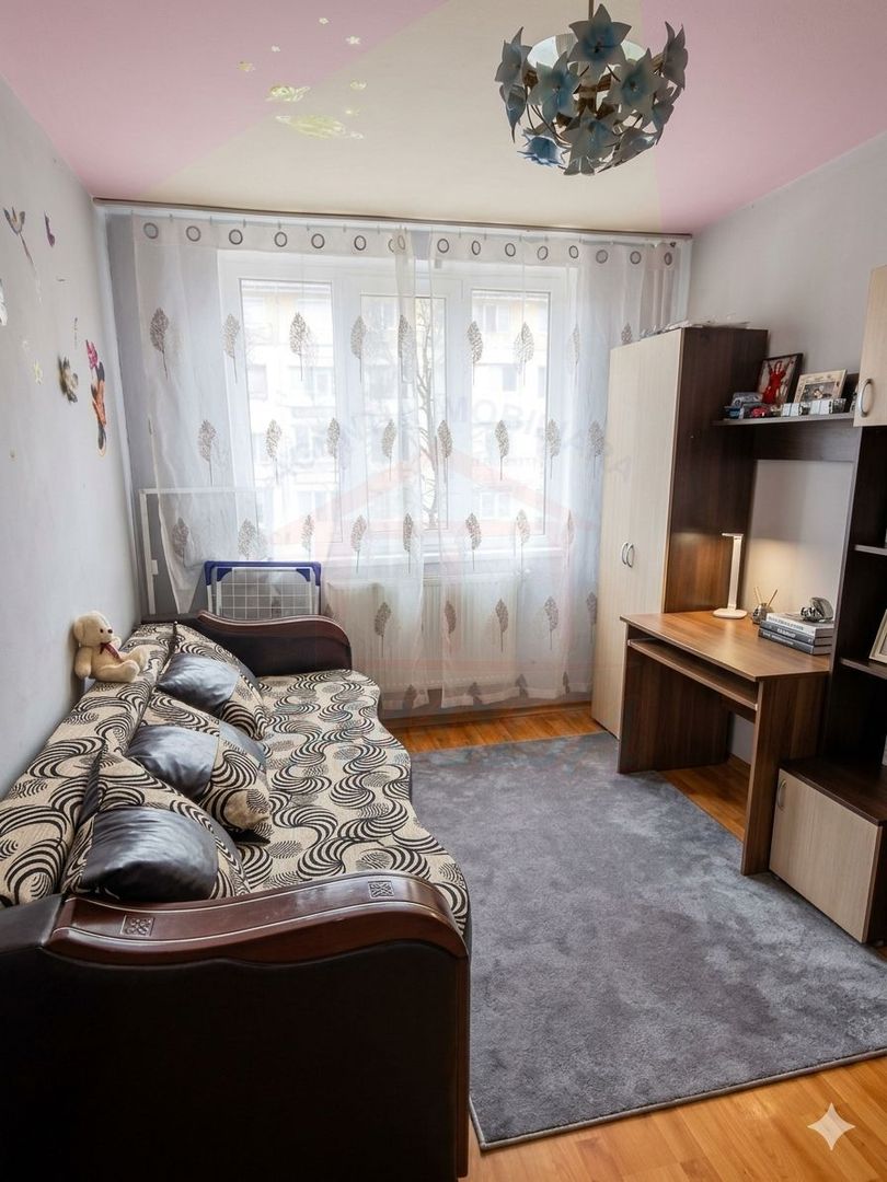Vanzare apartament 3 camere, piata Micro 19, pret 49.500EUR, Etaj 3/4. - Poză 5