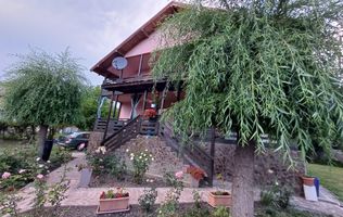 Casa Bunesti/La Cheie