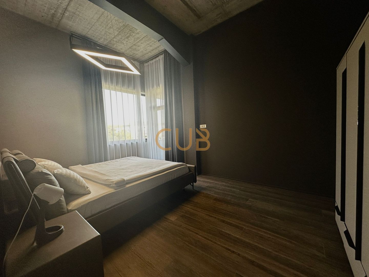 Ap2cam mobilat+utilat |Design DEOSEBIT,bloc NOU,parcare| zona Centrala - Poză 9