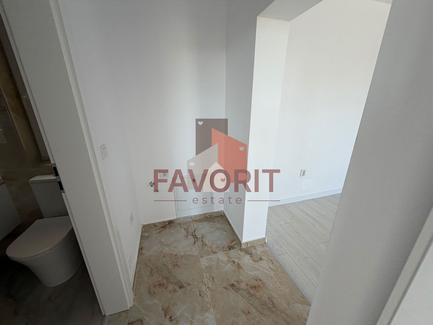 Terasa generoasa. Disponibil imediat. - Poză 6