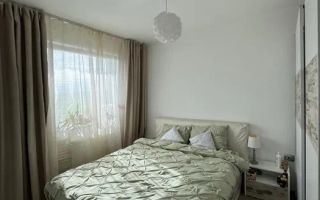 Apartament într-o zonă liniștită cu balcon și parcare - Poză 1