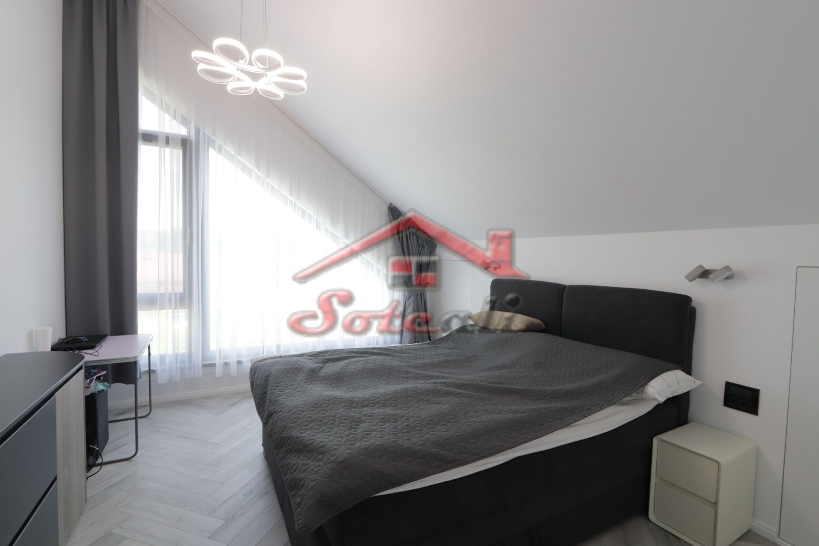 VILĂ MODERNĂ DE LUX CU PISCINĂ, FOTOVOLTAICE ȘI FOIȘOR – BREAZA - Poză 39