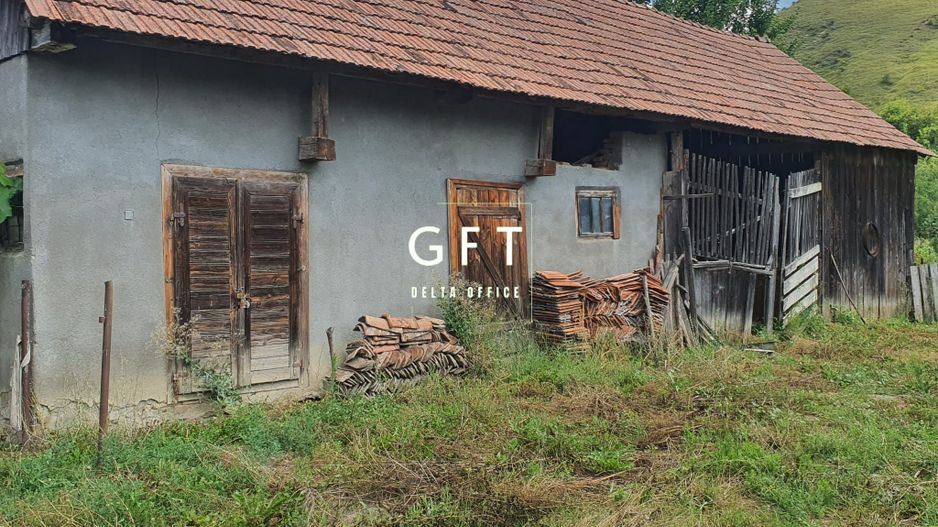 Casa cu teren de 40 ari,situata in centrul comunei Matei - Poză 4