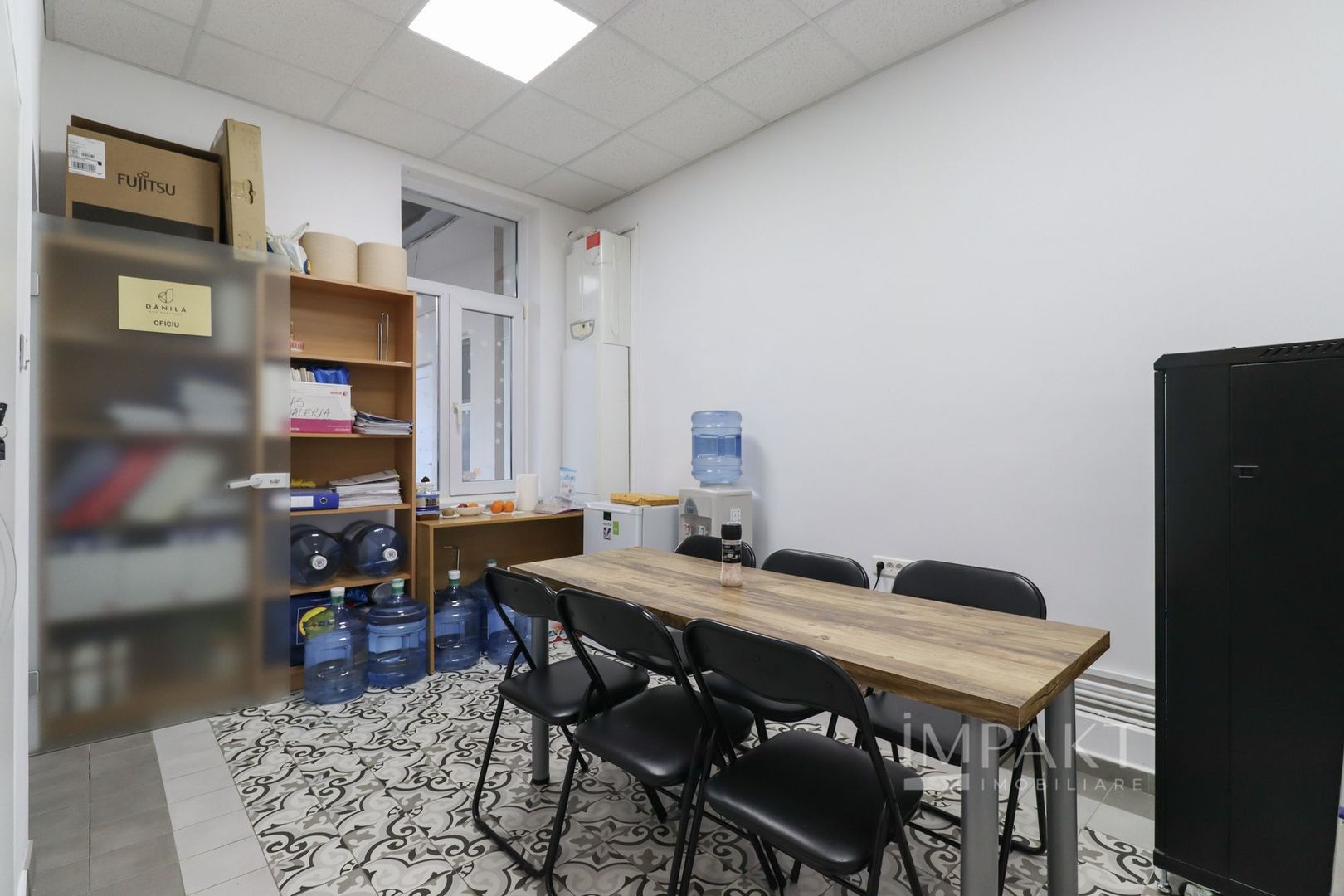 Apartament amenajat si utilizat ca si spatiu de birou aproape de Tribunal! - Poză 9