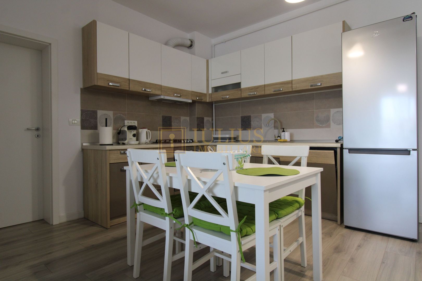 Bloc nou, loc de parcare, zona Aradului/str. LInistei - Poză 6